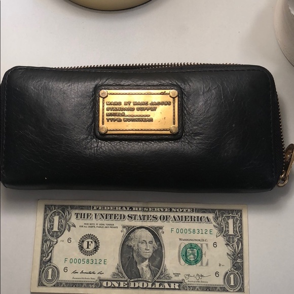 Marc Jacobs Authentic Wallet - Picture 3 of 5